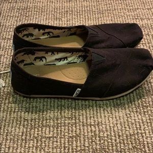Women’s Toms